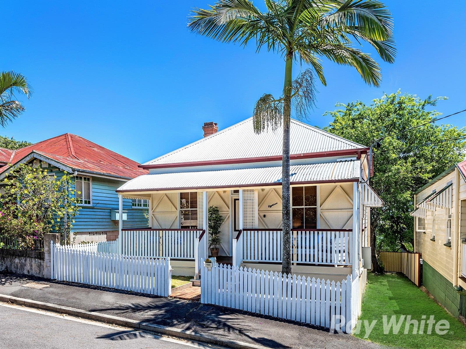18 Hammond Street, Red Hill QLD 4059, Red Hill - Thumbnail 2