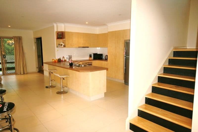 18 Royal Woods Drive, ROBINA QLD 4226, Robina - Thumbnail 2