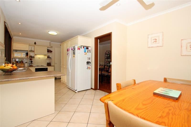 3 Canungra Court, BUNDOORA VIC 3083, Bundoora - Thumbnail 8