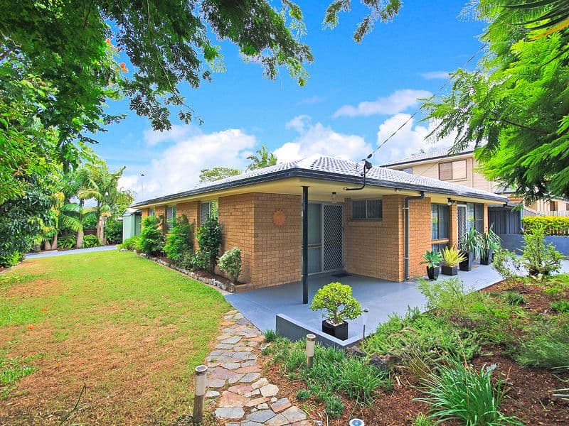 1 Lindon Street, BIRKDALE QLD 4159, Birkdale - Thumbnail 2