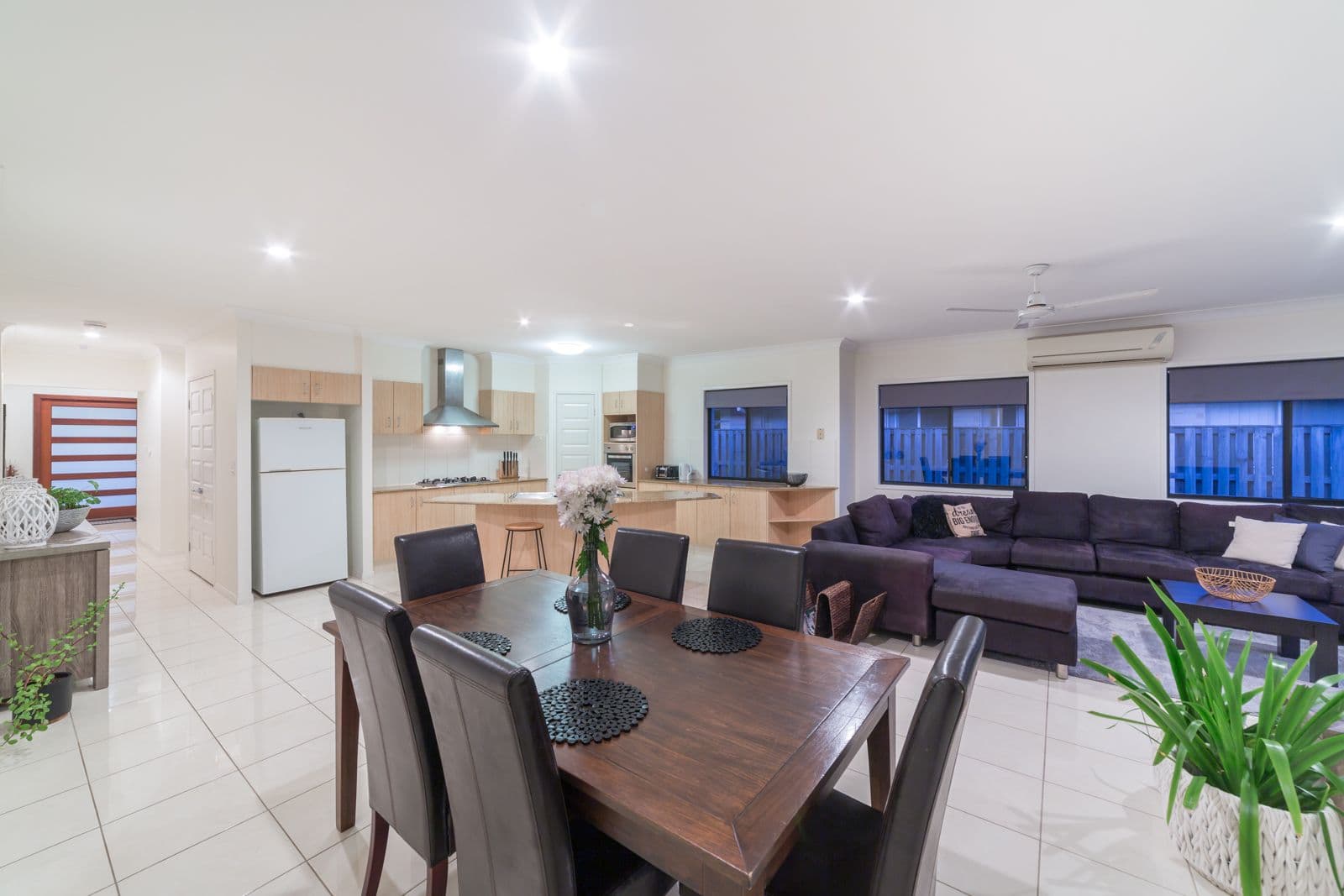 7 Kingair Road, Upper Coomera QLD 4209, Upper Coomera - Thumbnail 3