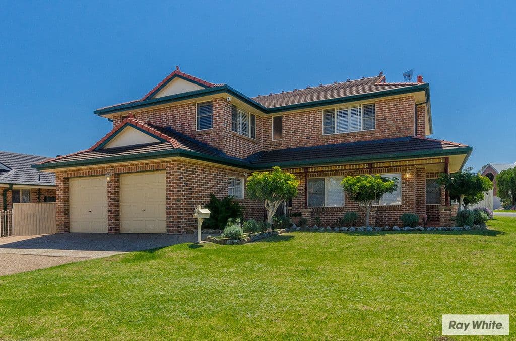 4 Harriet Spearing Drive, WOONONA NSW 2517, Woonona - Image 1