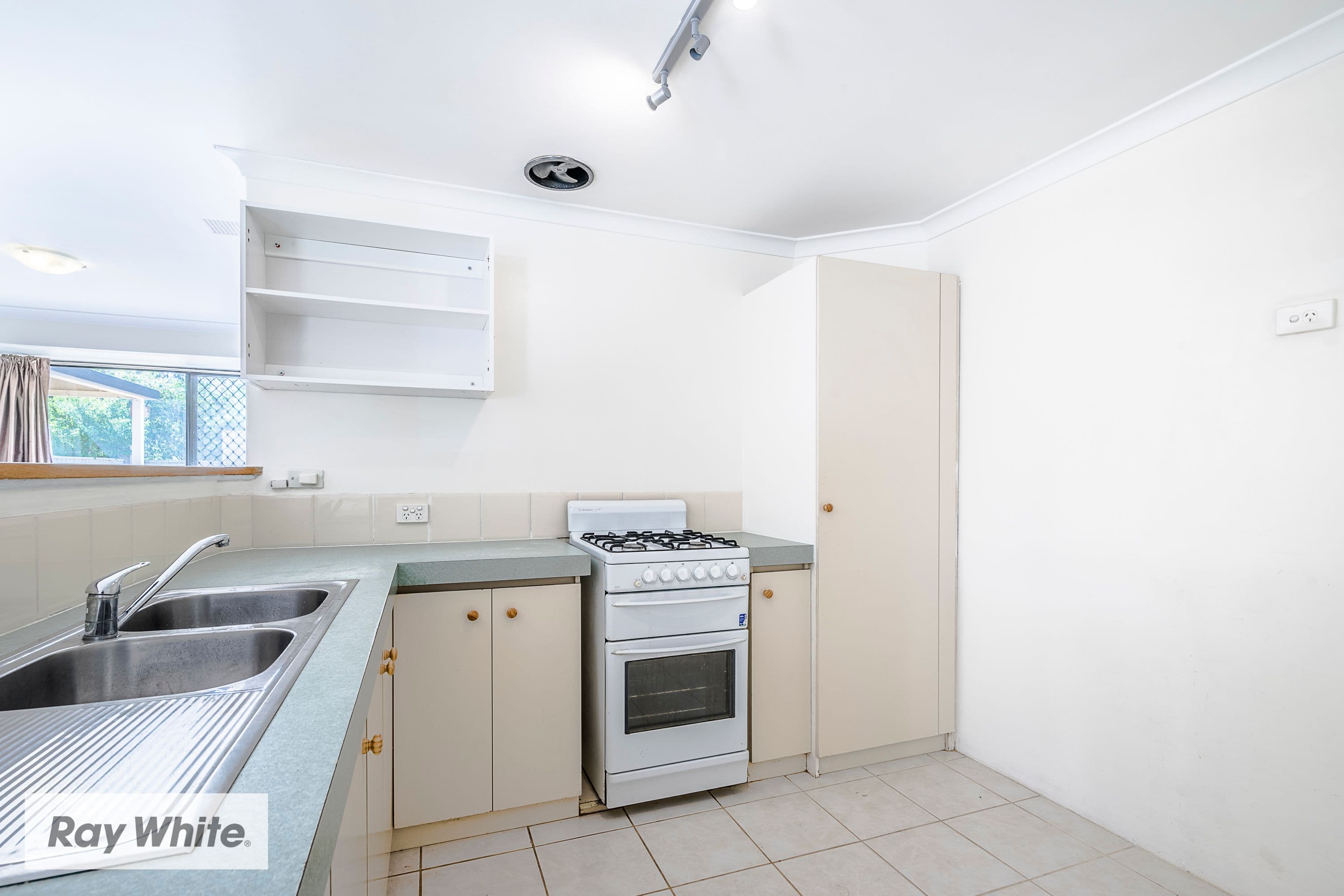 6 Hames Court, Balga WA 6061, Balga - Thumbnail 4