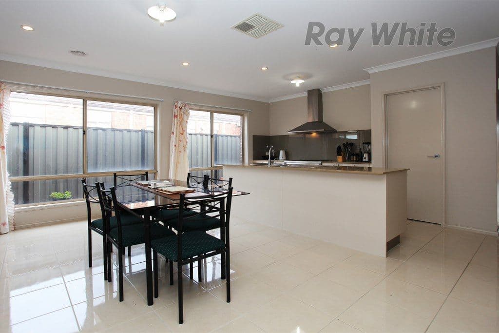 31 Regal Road, POINT COOK VIC 3030, Point Cook - Thumbnail 5