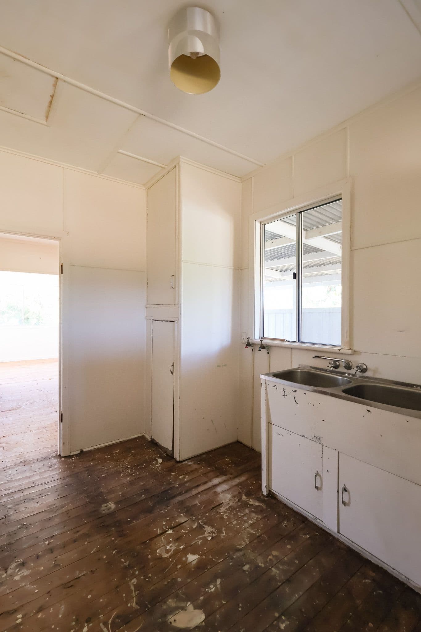 13 Crawford Street, Roma QLD 4455, Roma - Thumbnail 3
