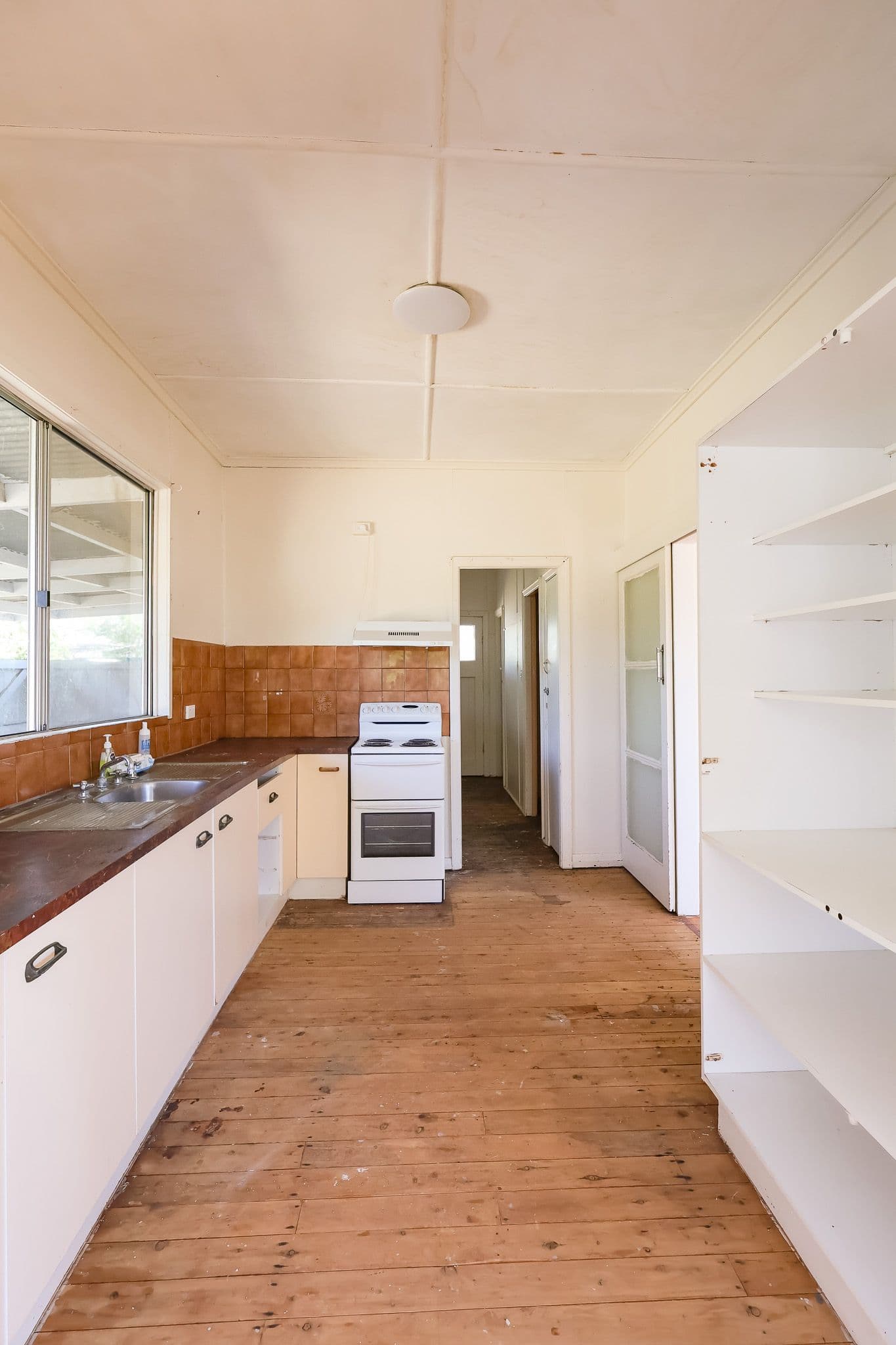 13 Crawford Street, Roma QLD 4455, Roma - Thumbnail 4