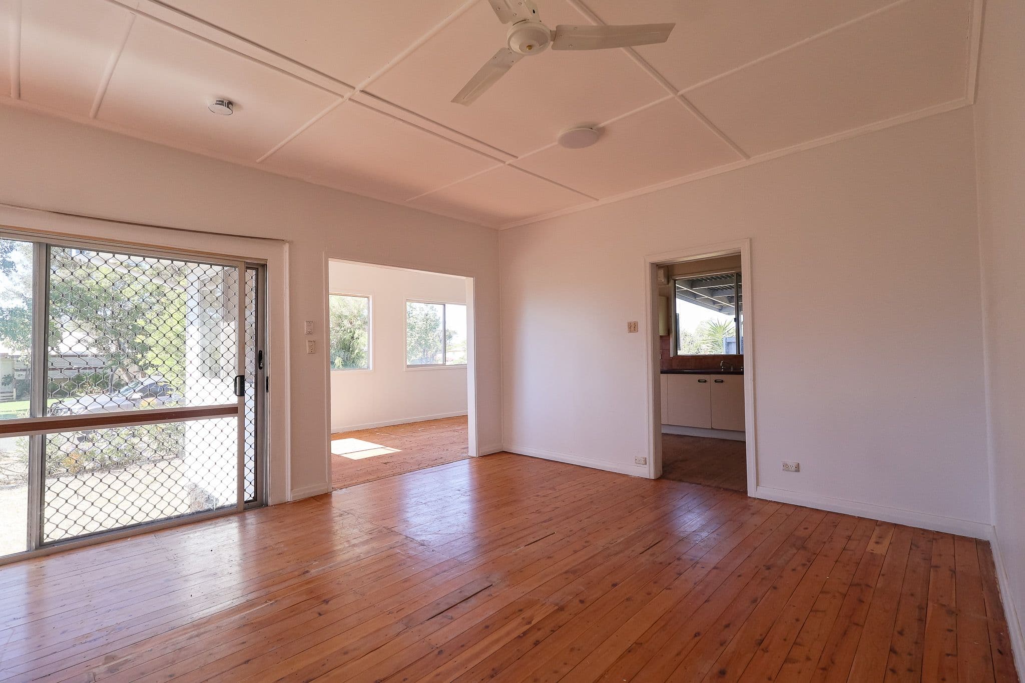 13 Crawford Street, Roma QLD 4455, Roma - Thumbnail 7