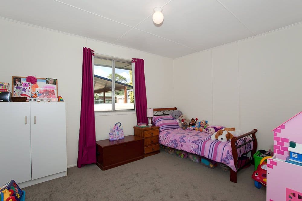 12 Farr Street, Kearneys Spring QLD 4350, Kearneys Spring - Thumbnail 6