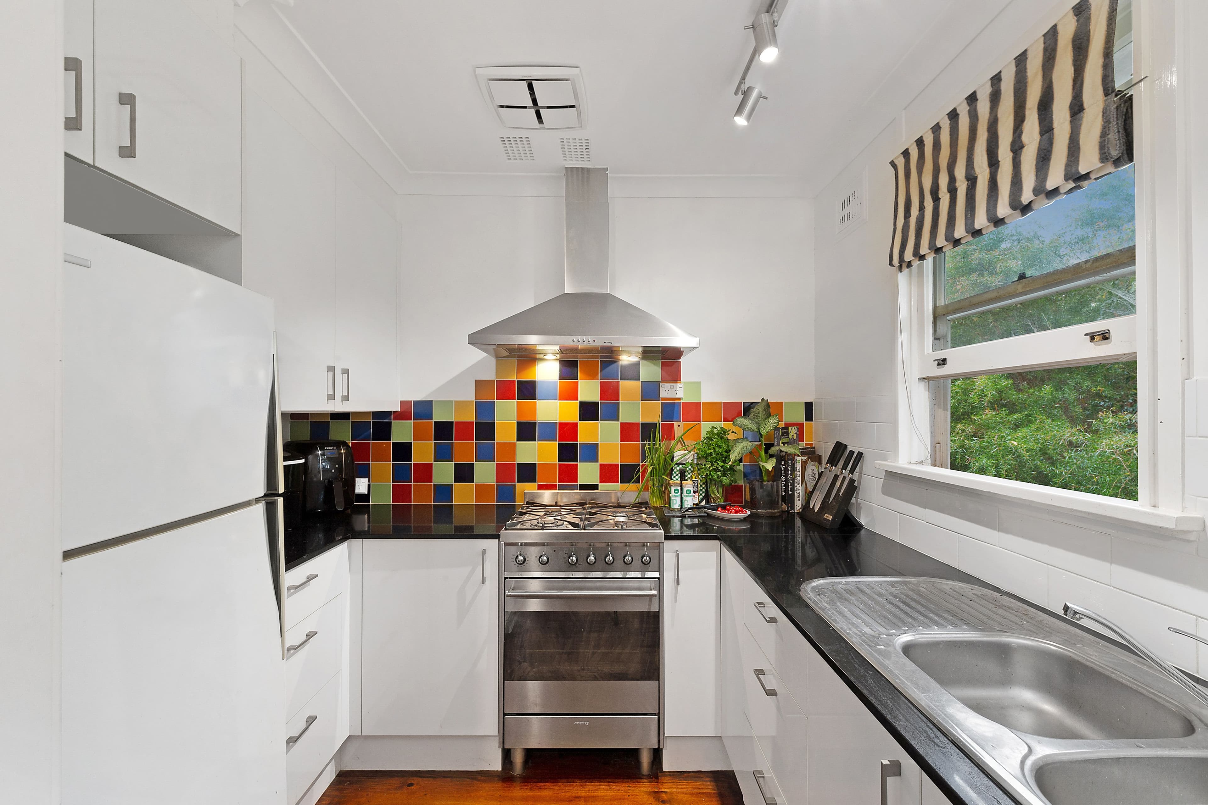 4 Huon Place, Springfield NSW 2250, Springfield - Thumbnail 2