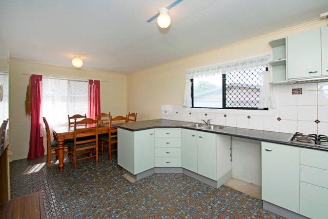 16 Gibbs Street, RIVERVIEW QLD 4303, Riverview - Thumbnail 5
