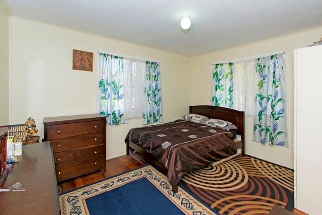 16 Gibbs Street, RIVERVIEW QLD 4303, Riverview - Thumbnail 6
