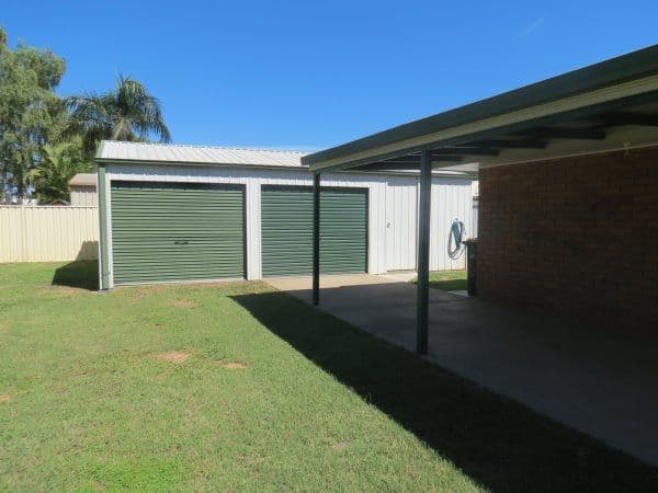 101 Roberts Street, Emerald QLD 4720, Emerald - Thumbnail 2
