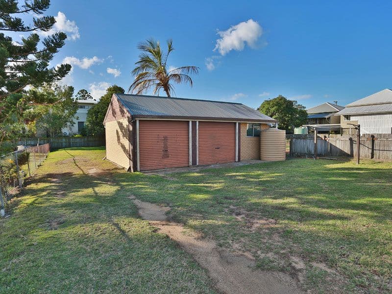 32 Eleventh Avenue, BRIGHTON QLD 4017, Brighton - Thumbnail 7