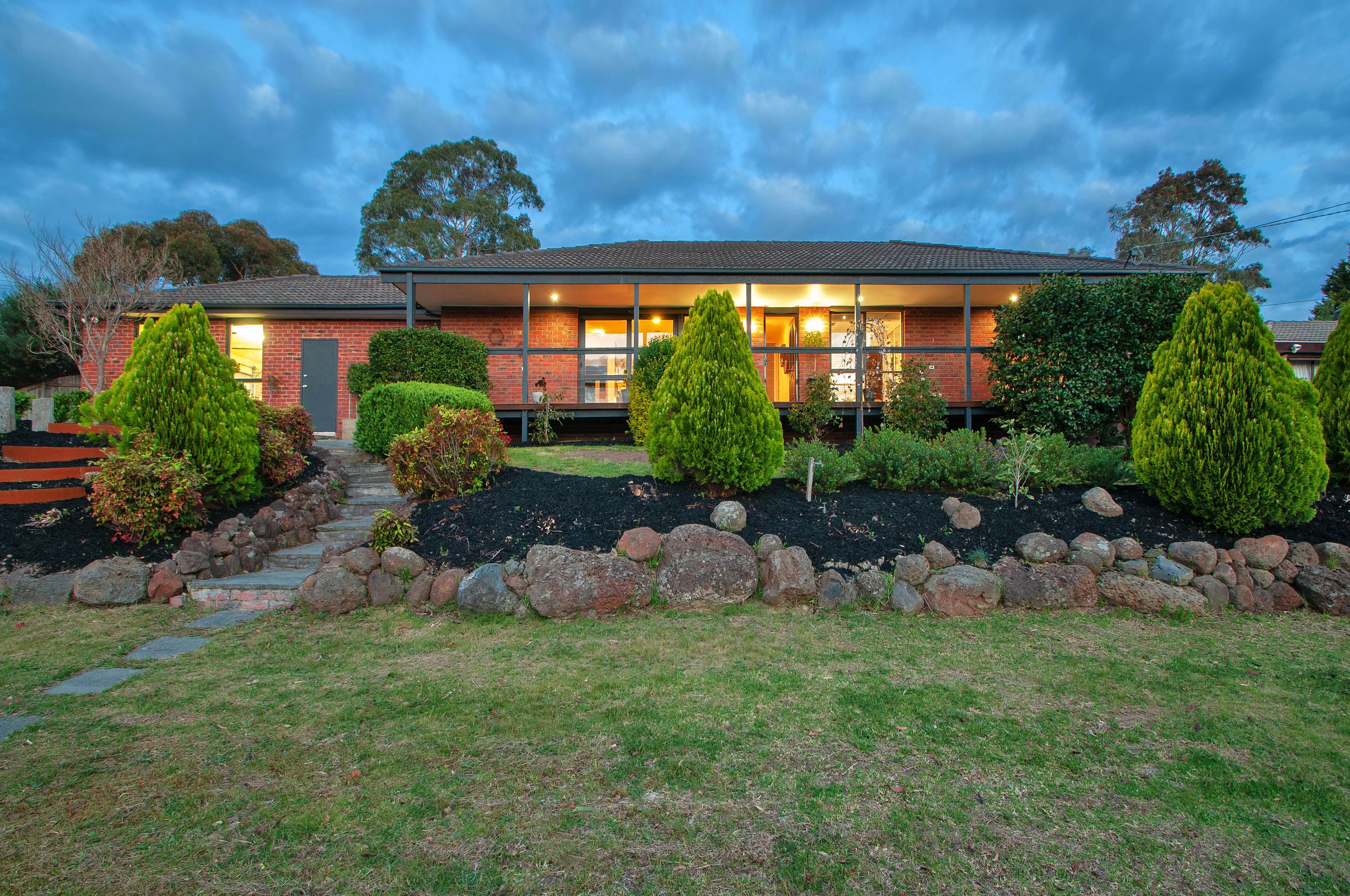 9 Carrington Court, Chirnside Park VIC 3116, Chirnside Park - Thumbnail 2