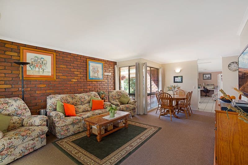 18 Bingara Street, Mount Lofty QLD 4350, Mount Lofty - Thumbnail 3