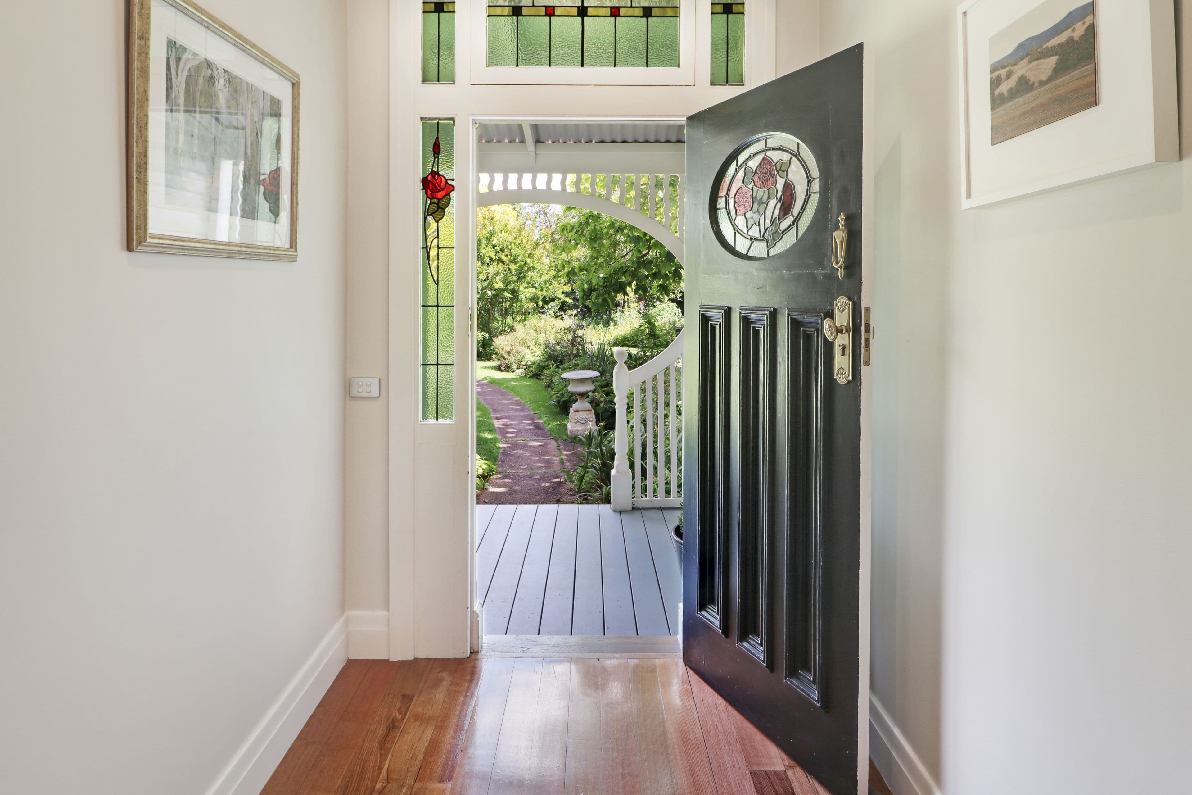 21 Logan Street, Mansfield VIC 3722, Mansfield - Thumbnail 2