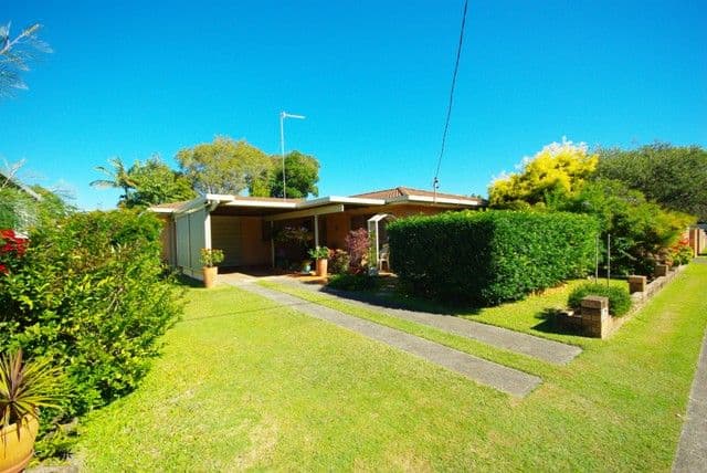 24 Paradise Avenue, MIAMI QLD 4220, Miami - Thumbnail 2