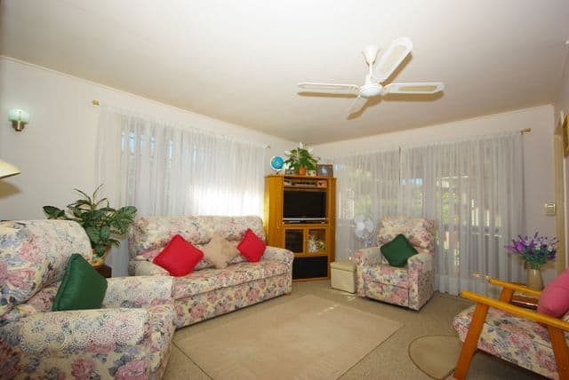 24 Paradise Avenue, MIAMI QLD 4220, Miami - Thumbnail 5