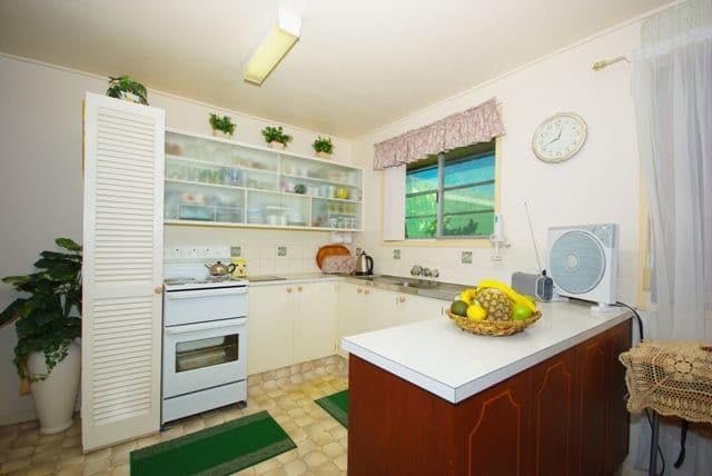 24 Paradise Avenue, MIAMI QLD 4220, Miami - Thumbnail 6