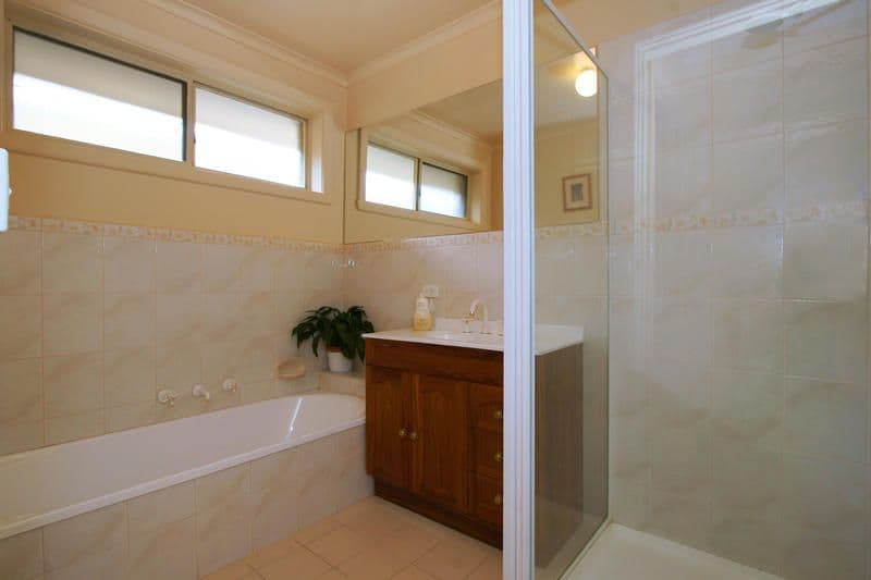 28 Kubis Crescent, DINGLEY VILLAGE VIC 3172, Dingley Village - Thumbnail 7
