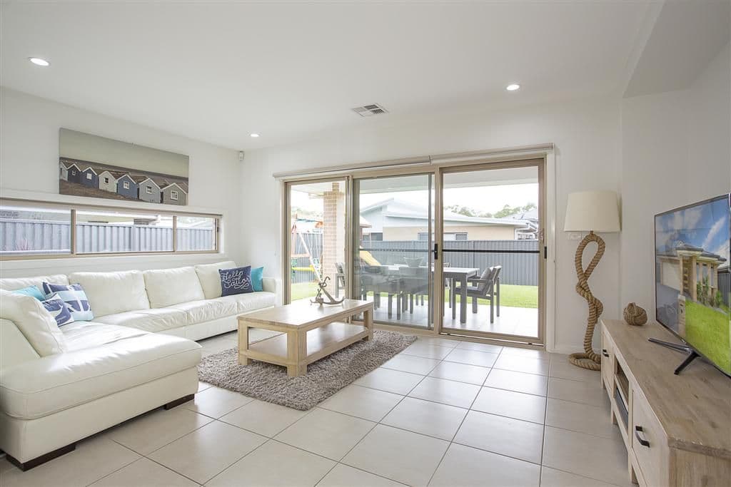 6 Risus Avenue, Glenmore Park NSW 2745, Glenmore Park - Thumbnail 3