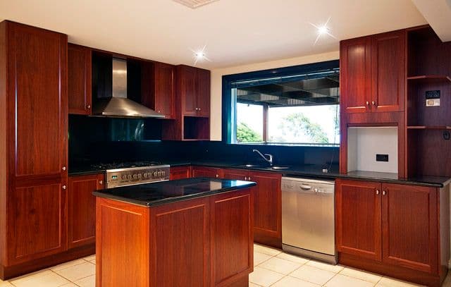 25 The Crescent, FERNTREE GULLY VIC 3156, Ferntree Gully - Thumbnail 2