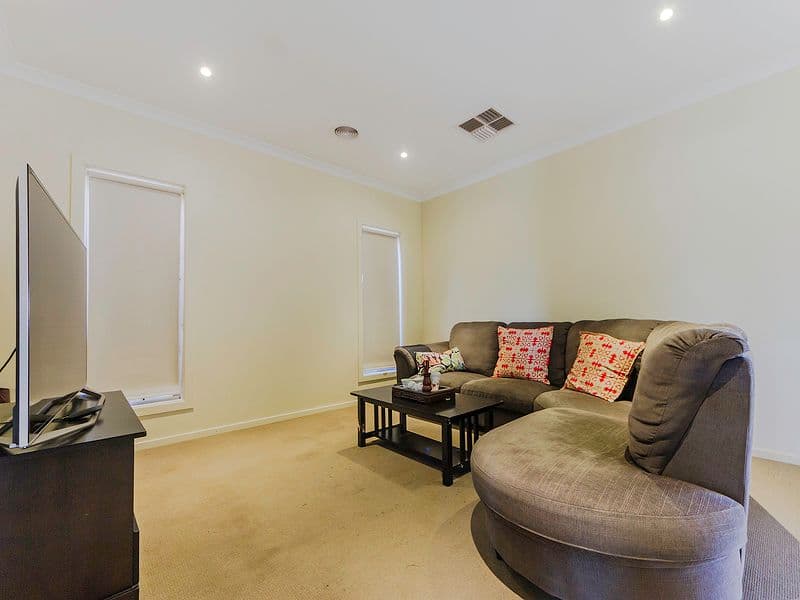 4 Woodlands Street, Tarneit VIC 3029, Tarneit - Thumbnail 6
