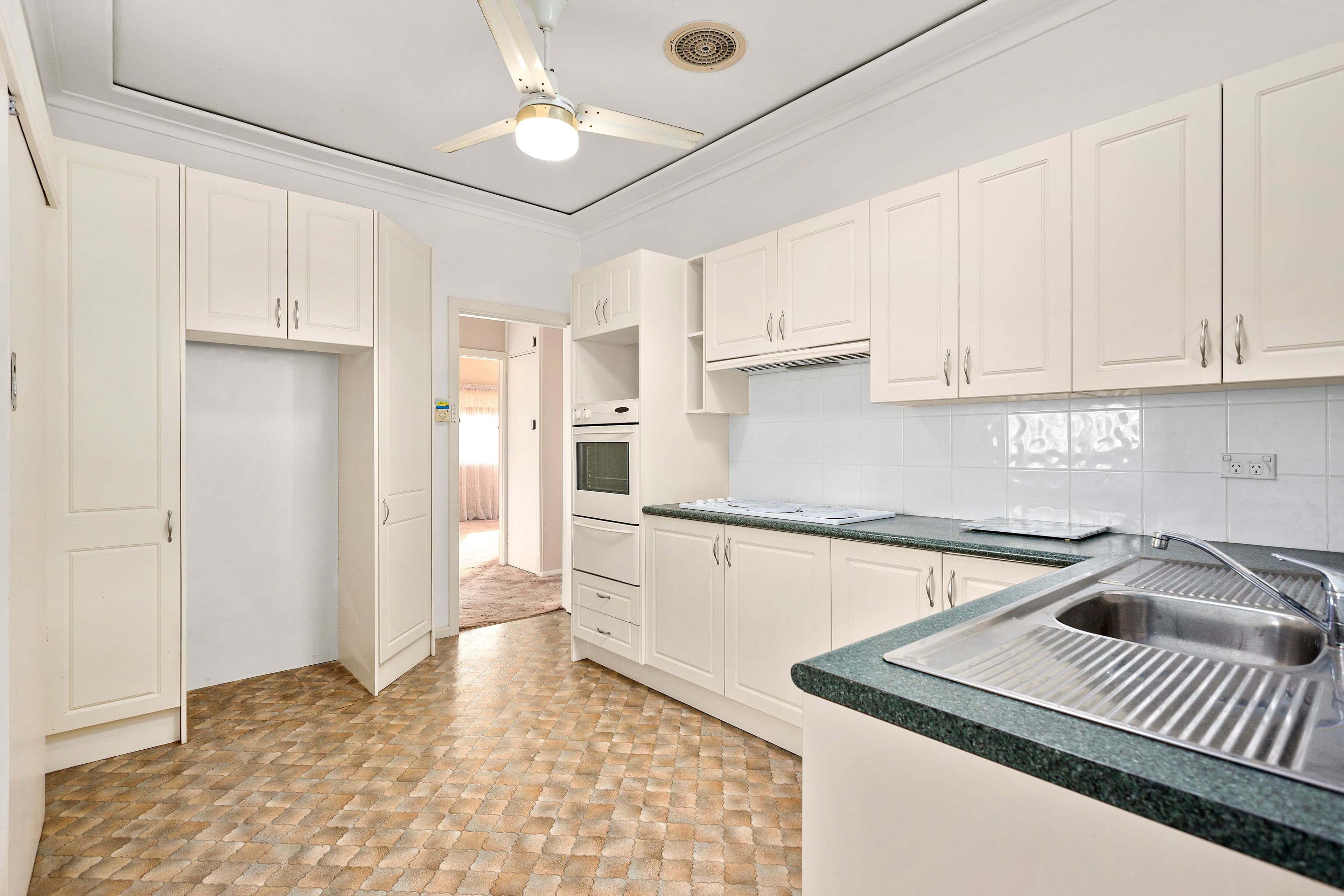 9 Whitfield Parade, Hurstville Grove NSW 2220, Hurstville Grove - Thumbnail 7