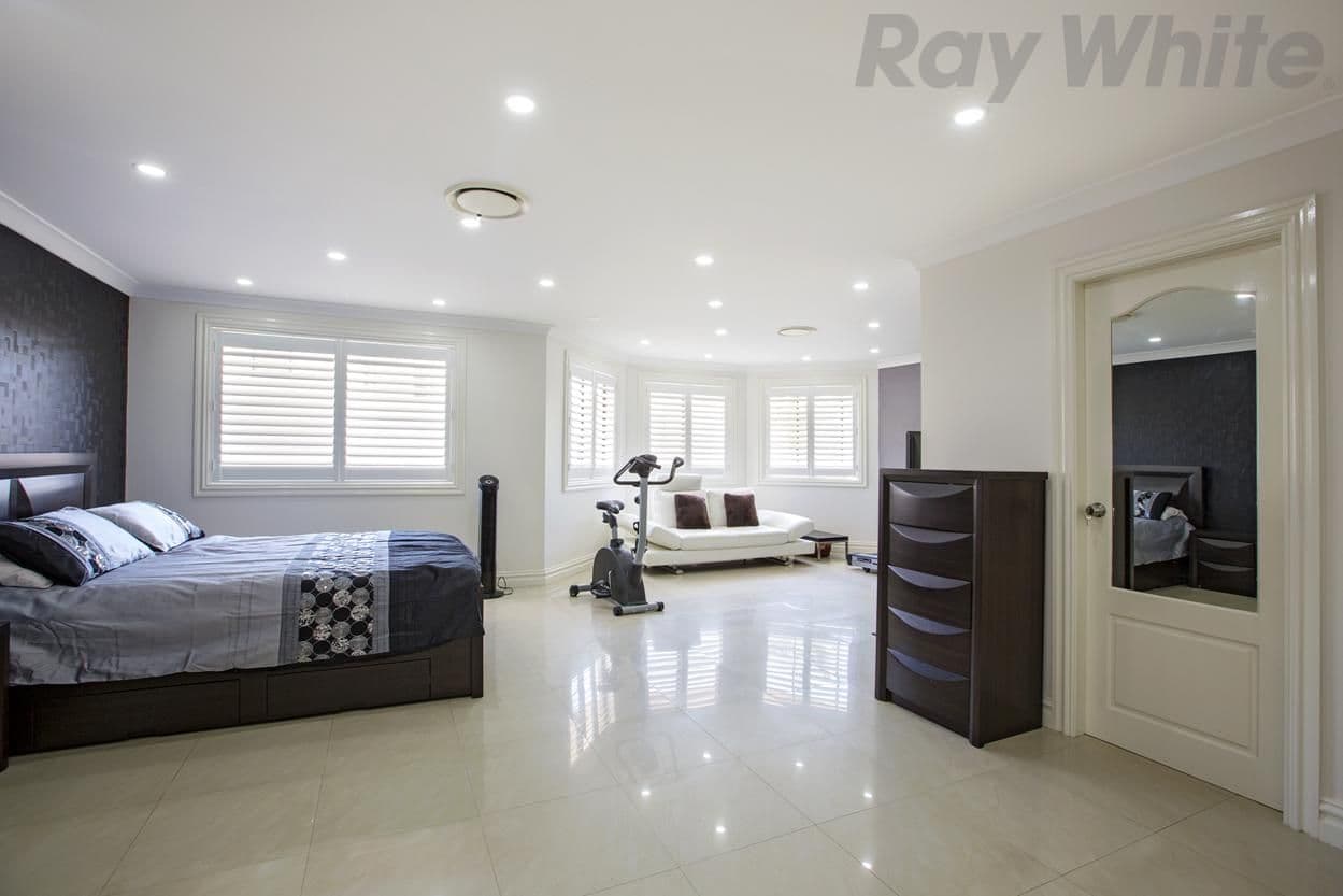19 Harraden Drive, West Hoxton - Thumbnail 8