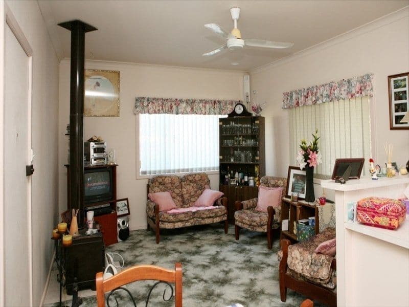 8 Broadhead Avenue, TARCOOLA BEACH WA 6530, Tarcoola Beach - Thumbnail 4