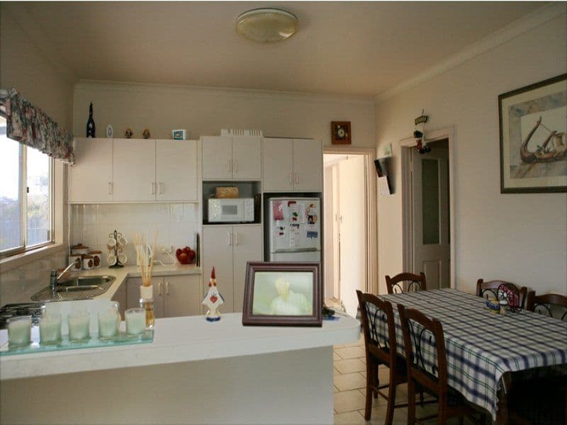 8 Broadhead Avenue, TARCOOLA BEACH WA 6530, Tarcoola Beach - Thumbnail 5