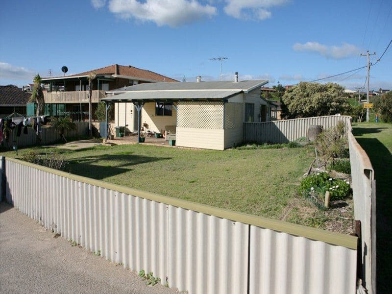 8 Broadhead Avenue, TARCOOLA BEACH WA 6530, Tarcoola Beach - Thumbnail 8