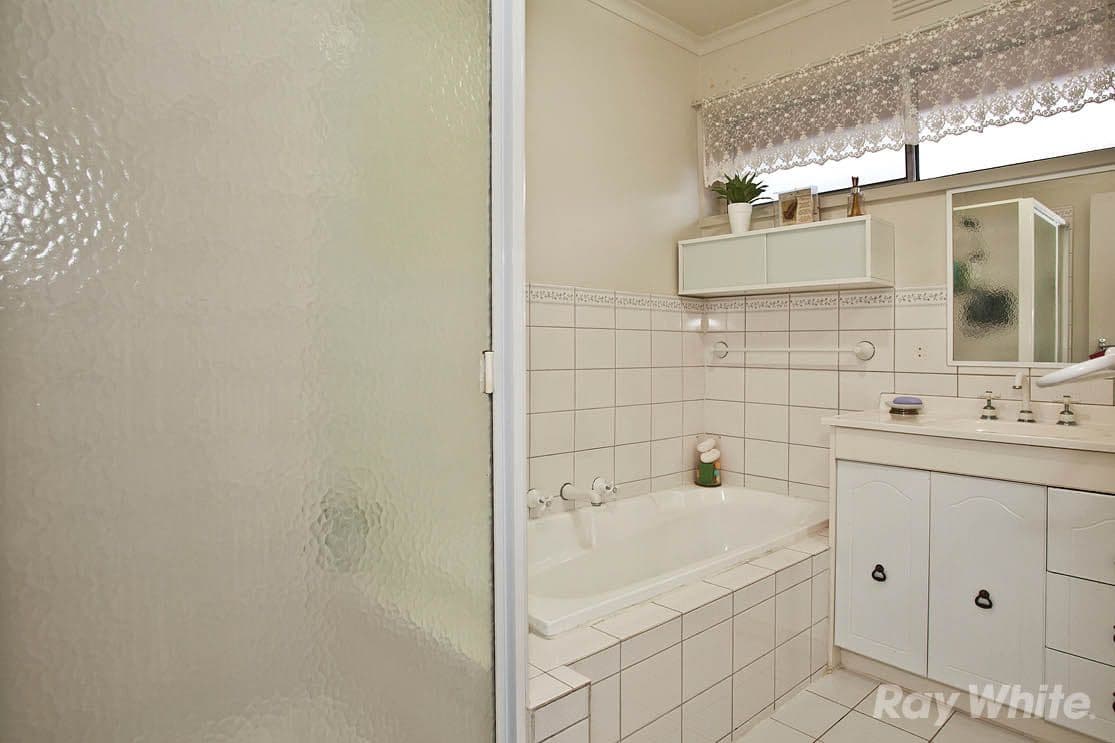 25 Huxley Avenue, MULGRAVE VIC 3170, Mulgrave - Thumbnail 6