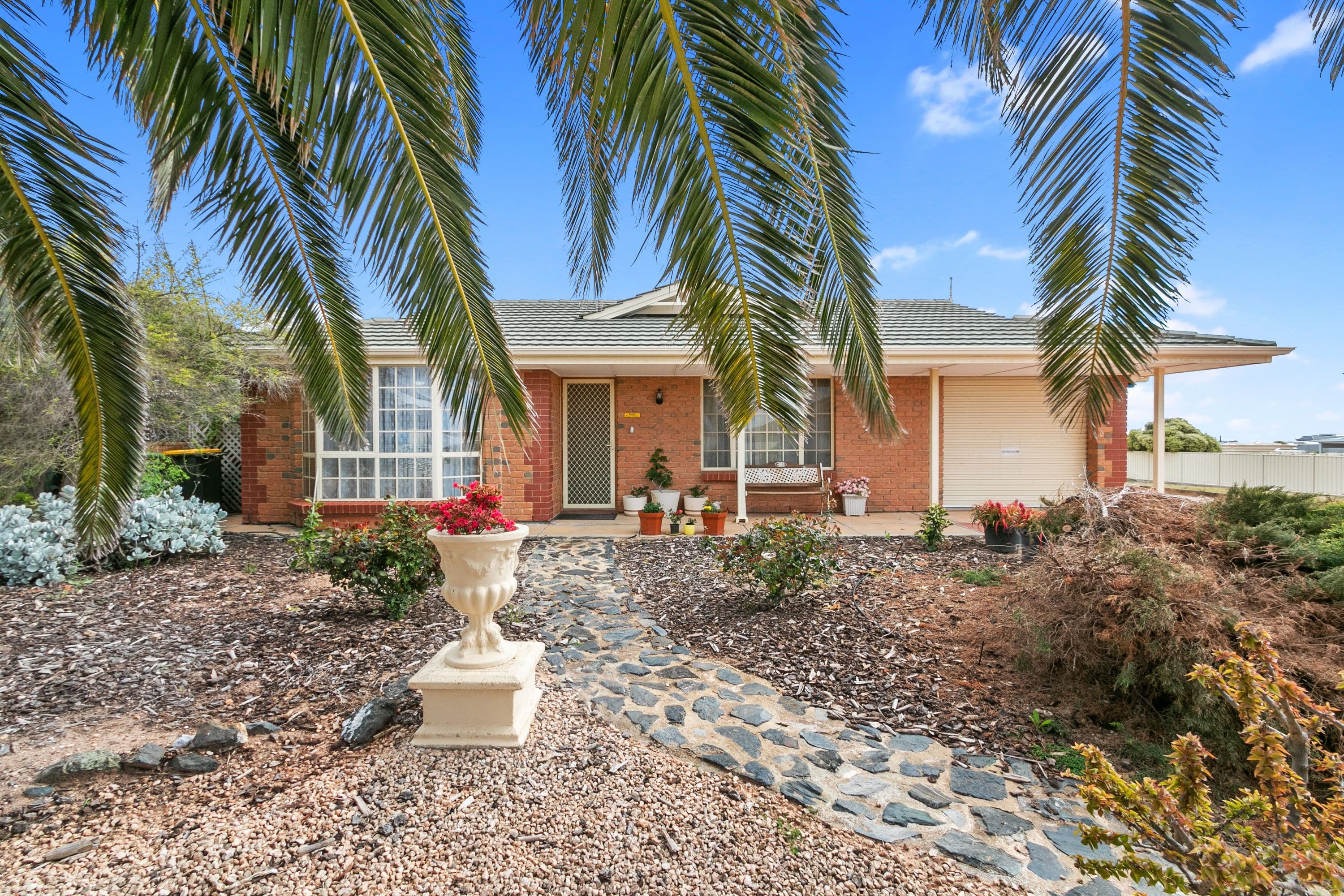 9 Gilmore Crescent, Wallaroo SA 5556, Wallaroo - Image 1