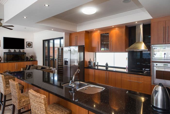 31 Calmwater Crescent, Helensvale QLD 4212, Helensvale - Thumbnail 5