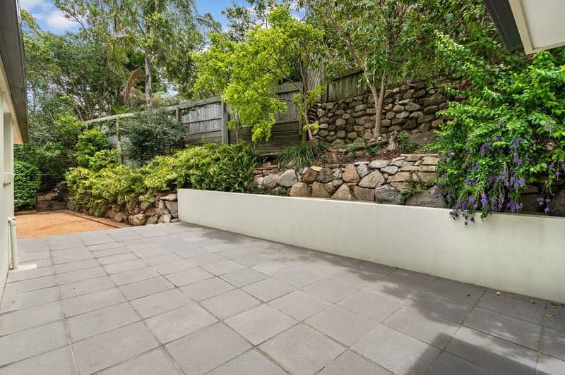 17 Bates Drive, Everton Hills - Thumbnail 6