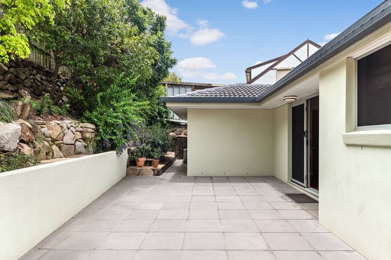 17 Bates Drive, Everton Hills - Thumbnail 7
