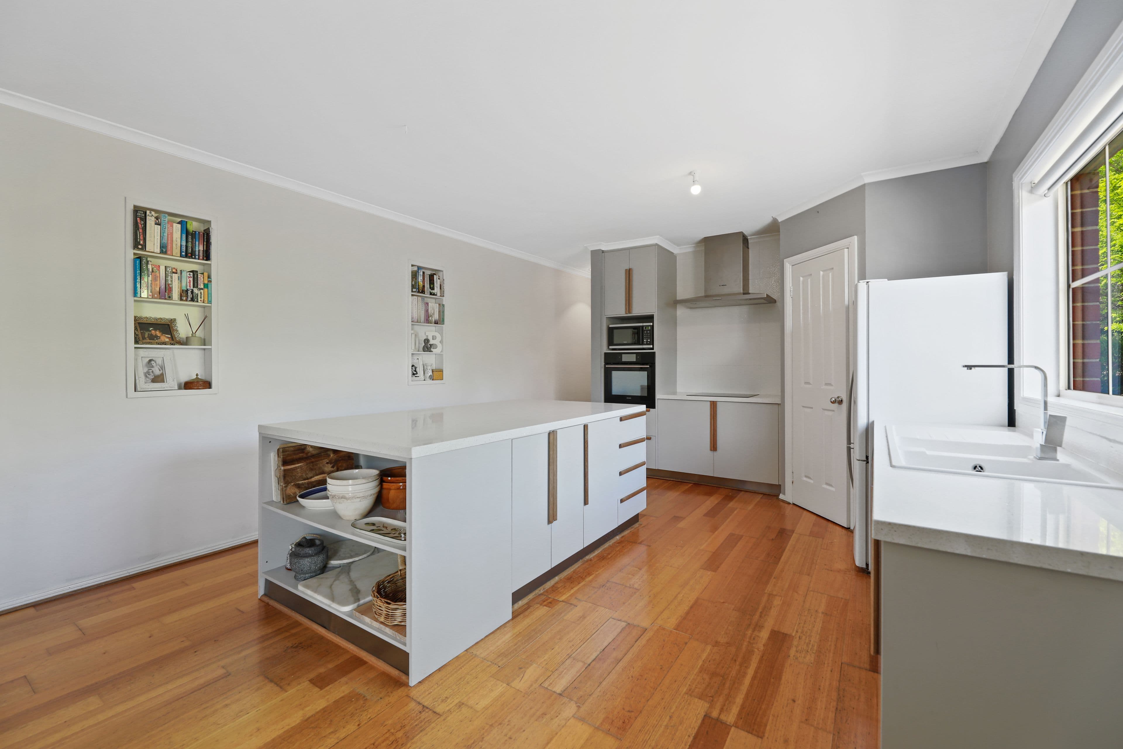 8 Green Valley Drive, Drouin VIC 3818, Drouin - Thumbnail 2