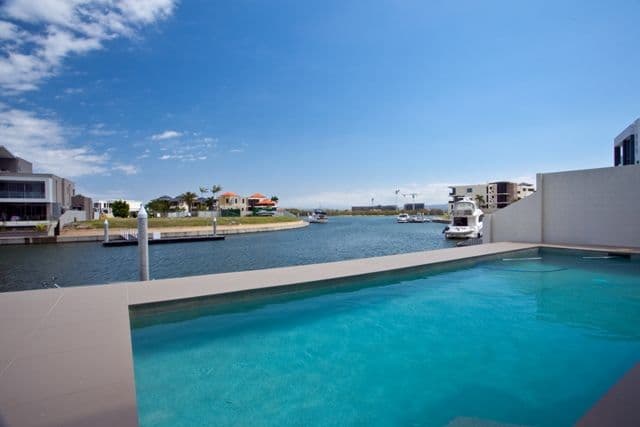 32 Knightsbridge Parade West, SOVEREIGN ISLANDS QLD 4216, Sovereign Islands - Thumbnail 5
