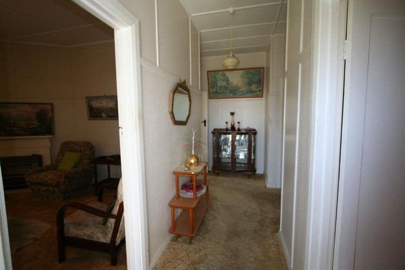 87 Logan Street, TENTERFIELD NSW 2372, Tenterfield - Thumbnail 6