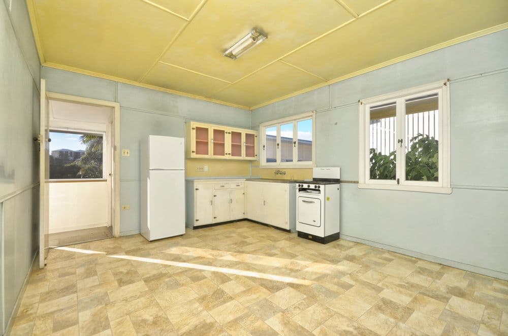34 Dickens Street, NORMAN PARK QLD 4170, Norman Park - Thumbnail 4
