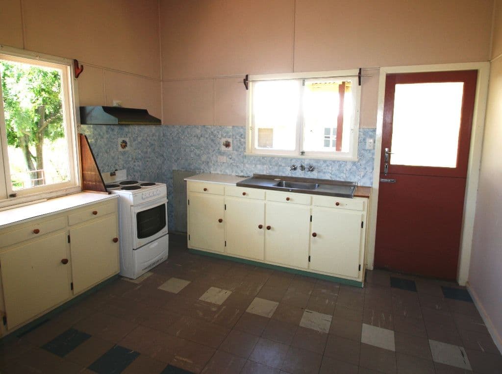 24 Glen Road, Warwick QLD 4370, Warwick - Thumbnail 4