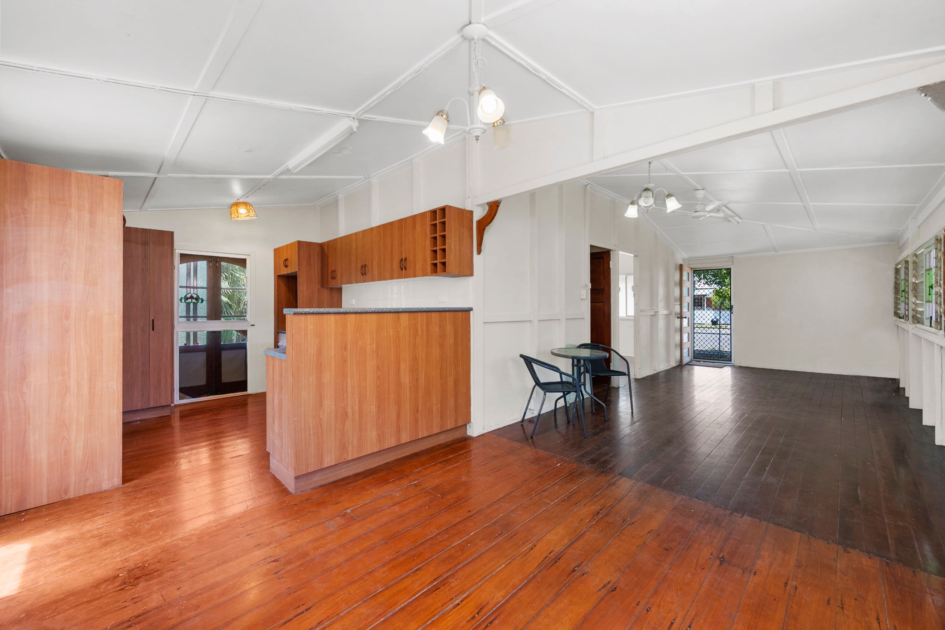 6 Castling Street, West End QLD 4810, West End - Image 1