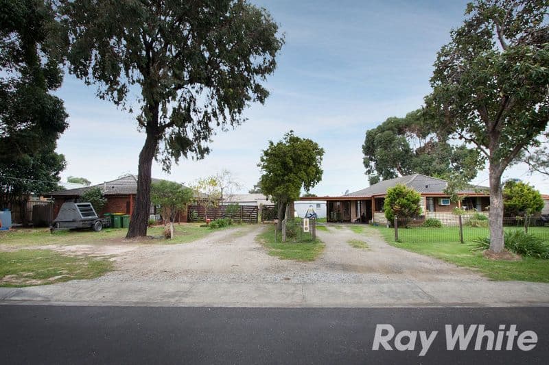 10 Mill Street, PAKENHAM VIC 3810, Pakenham - Thumbnail 2