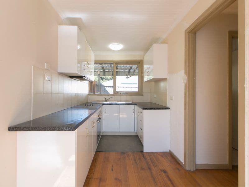 2 Hood Street, Frankston VIC 3199, Frankston - Thumbnail 2