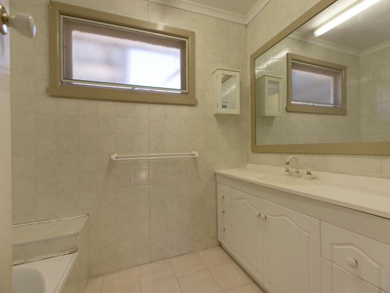 2 Hood Street, Frankston VIC 3199, Frankston - Thumbnail 5