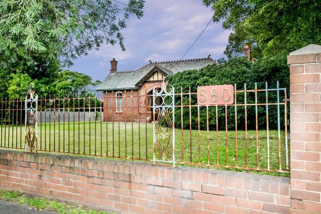 580 Forest Road, Bexley NSW 2207, Bexley - Thumbnail 2
