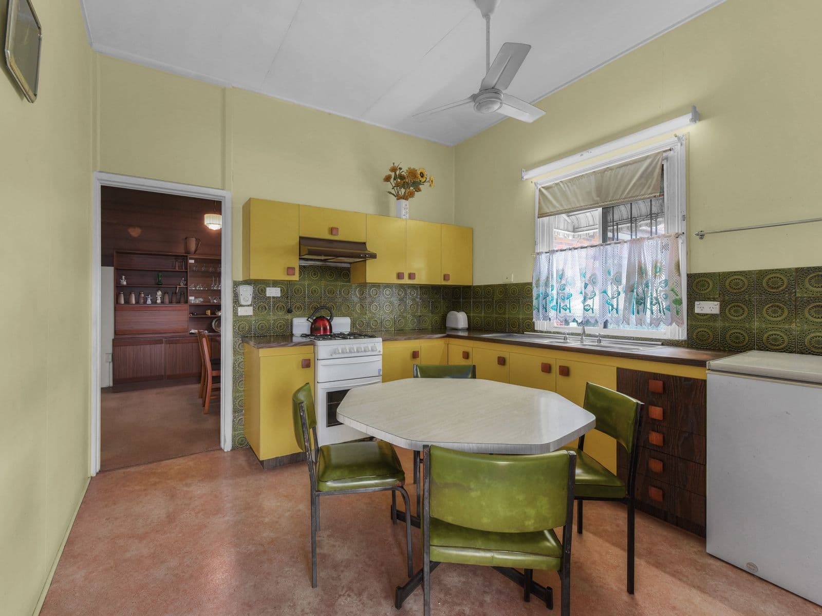 517 Logan Road, Greenslopes QLD 4120, Greenslopes - Thumbnail 6