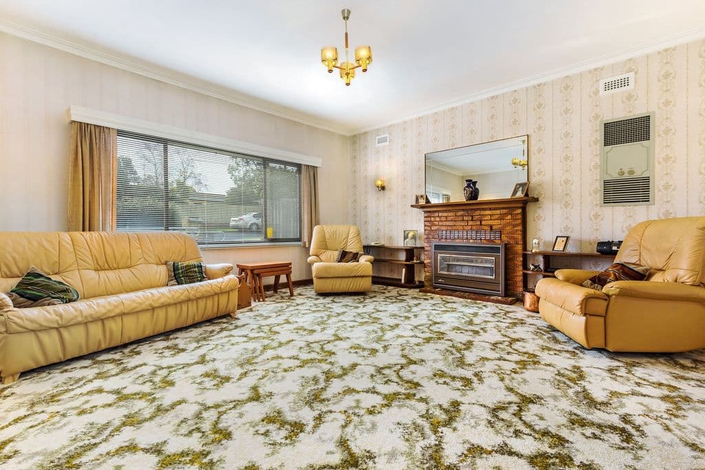 1 Hillside Parade, BOX HILL NORTH VIC 3129, Box Hill North - Thumbnail 2