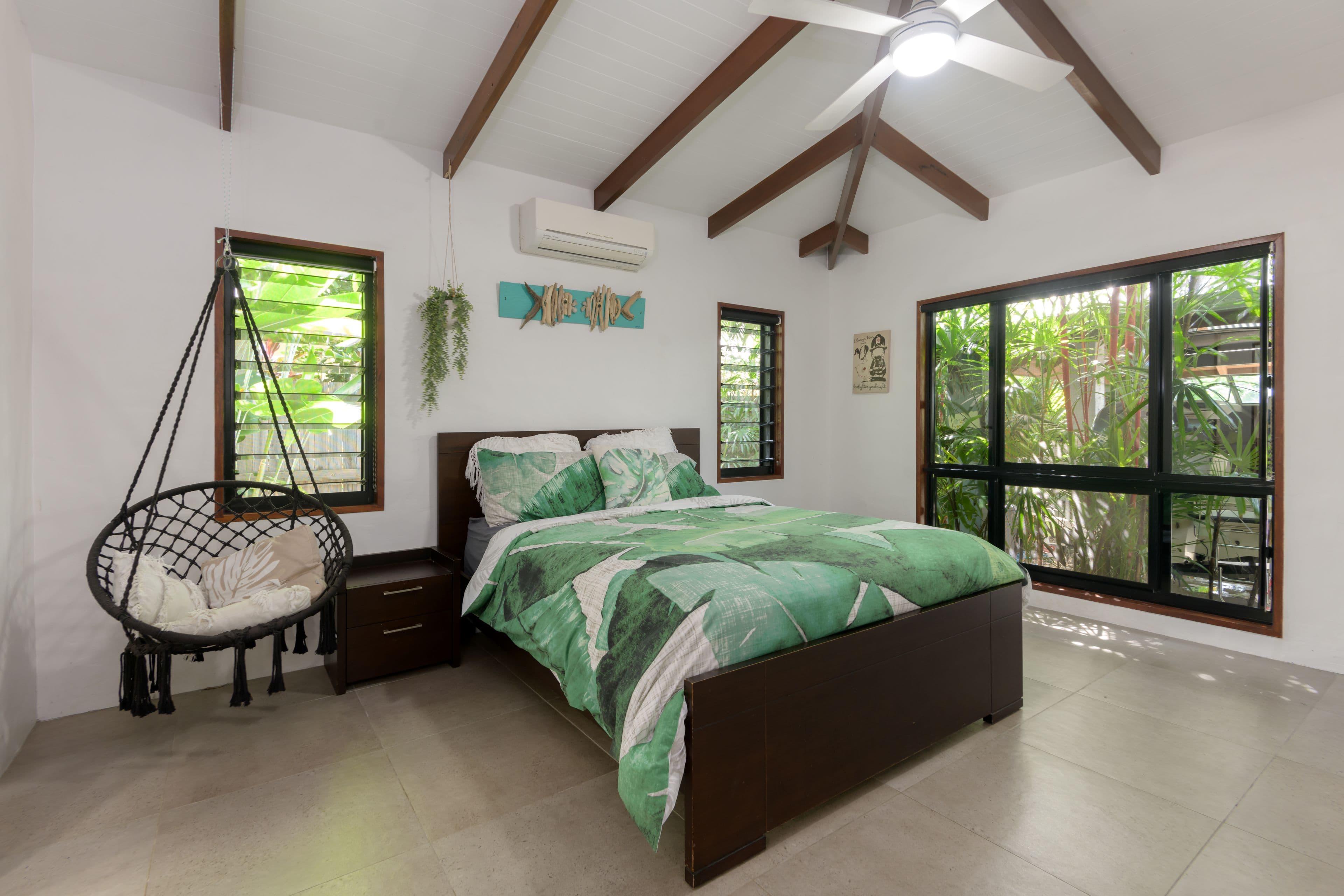 11 Girraween Place, Caroline Springs - Thumbnail 5